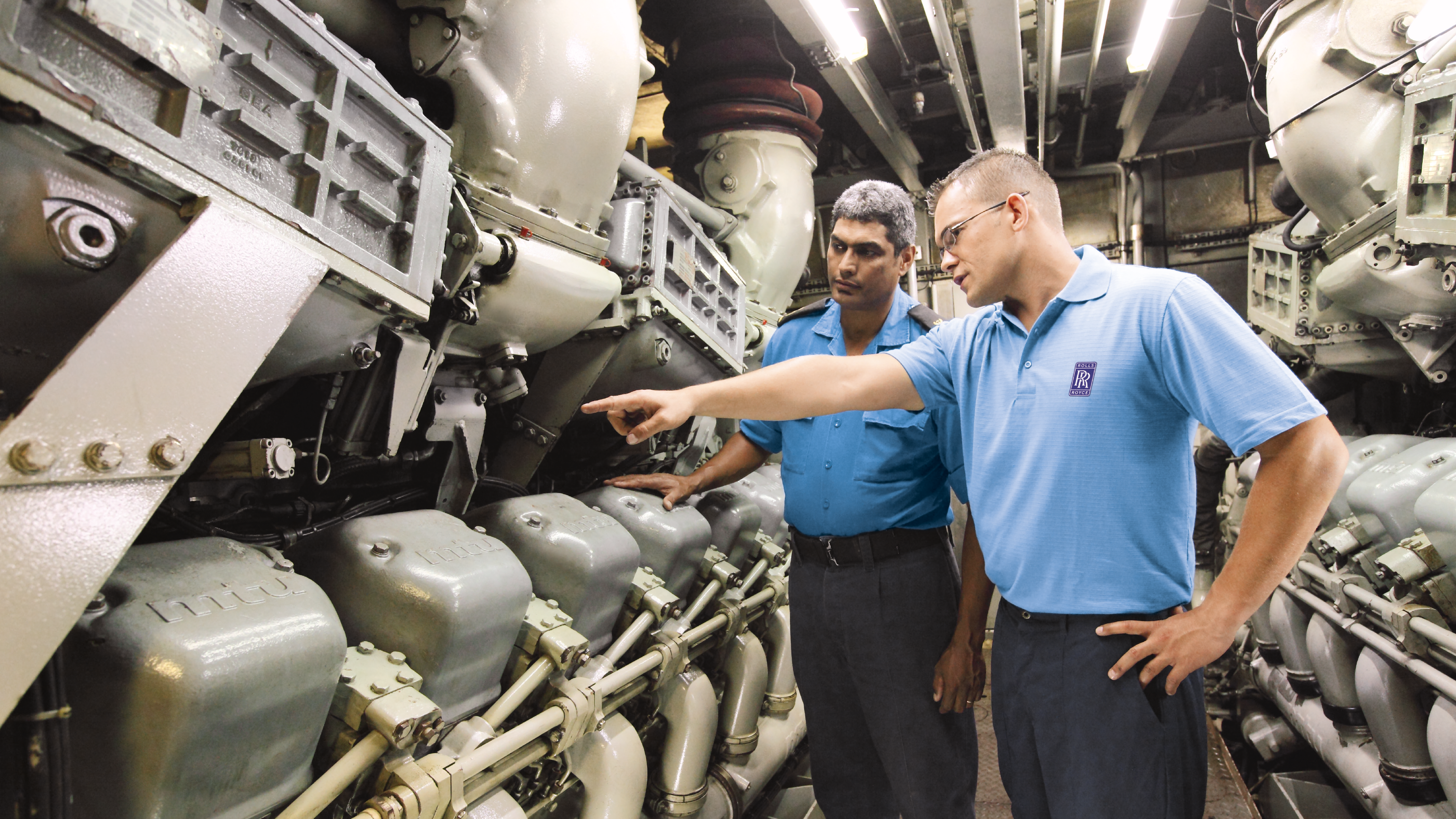 Navy_Hero_3840x2160px_M792.indd