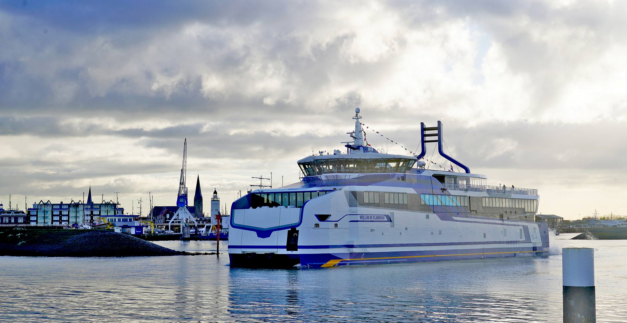 Premiere: In the summer of 2020, the first of Reedereij Doeksen's two passenger ferries, the Willem Barentsz, entered service with the new 16-cylinder mtu gas engines on board, followed by sister ship Willem de Vlamingh (in the picture) in early 2021. Already during the first voyages, advantages of the gas engines that stood out were that they are particularly quiet, do not produce vibrations, unpleasant odor or black smoke.