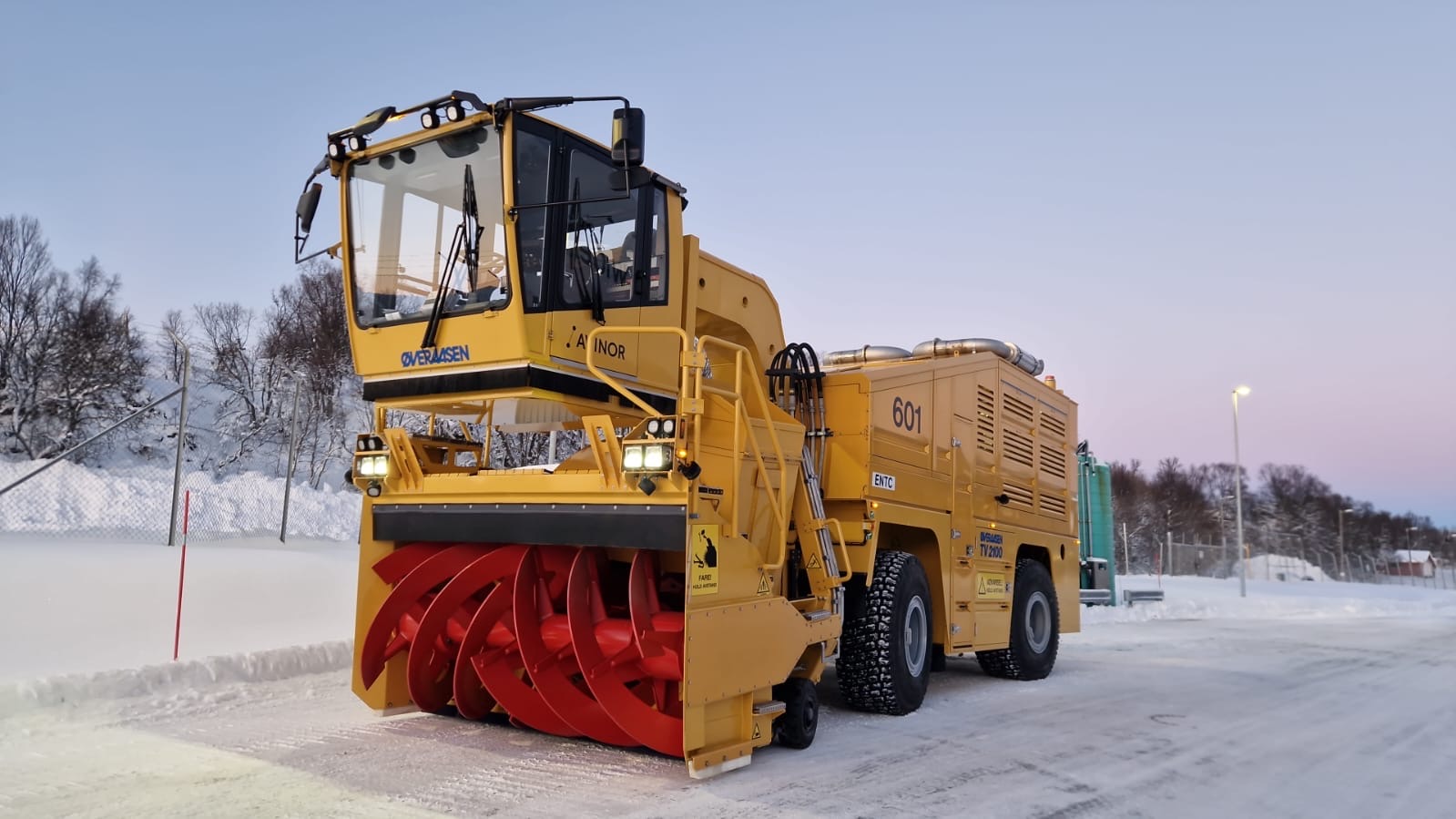 12,000 tons of snow per hour: The super machine that keeps Norway's ...